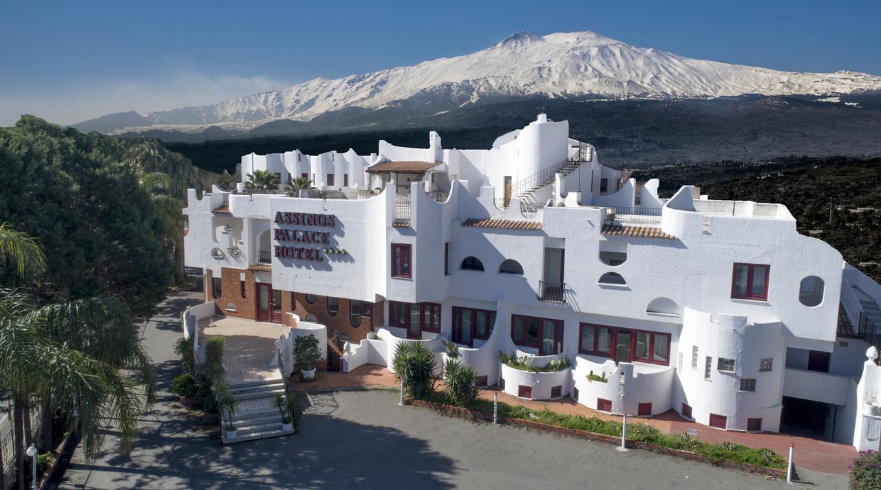 Assinos Palace Hotel Giardini Naxos Esterno foto